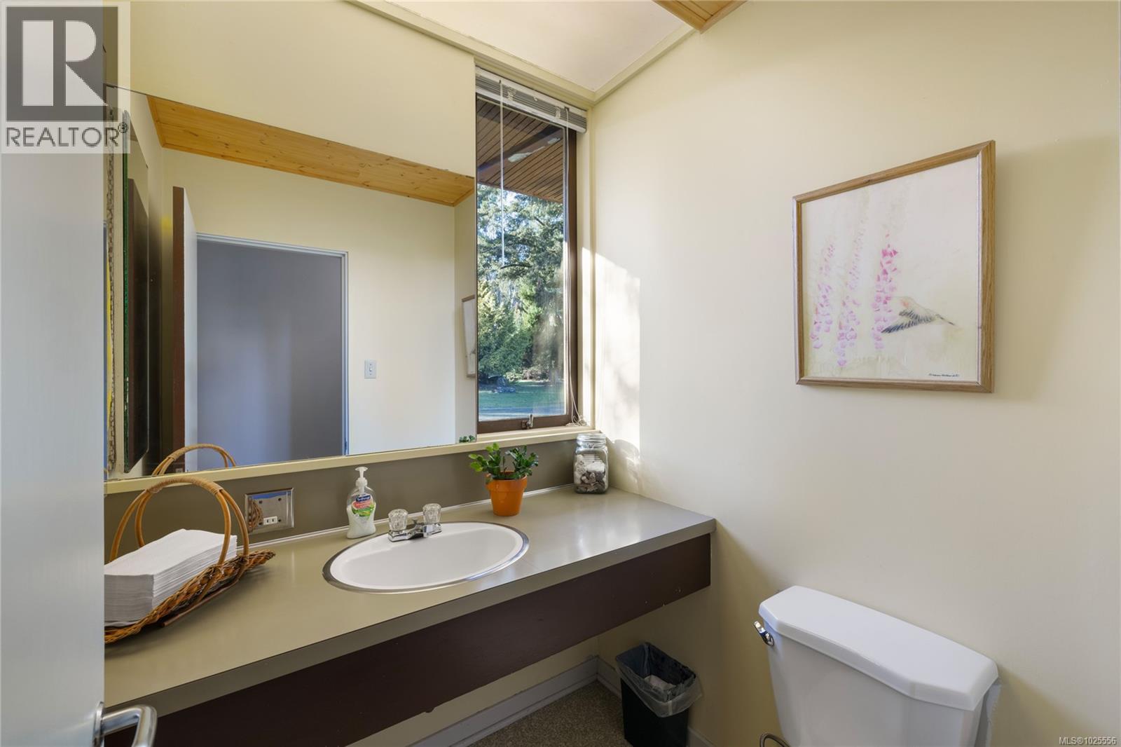 160 Kopina Dr, Bowser