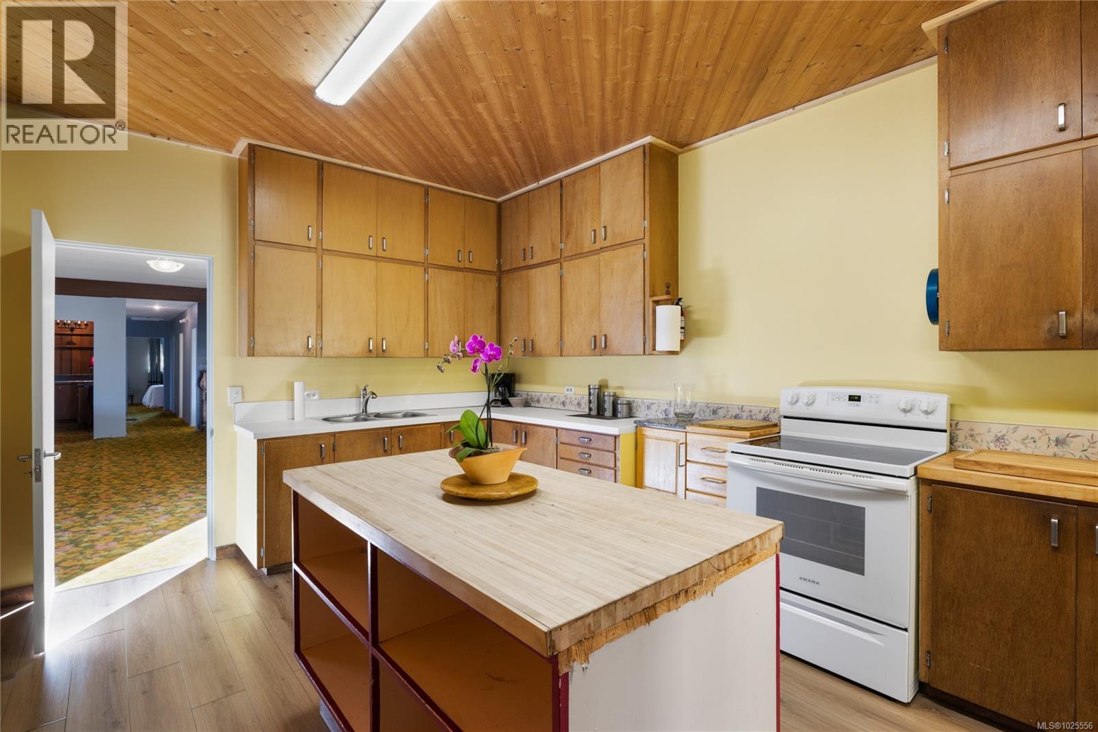 160 Kopina Dr, Bowser