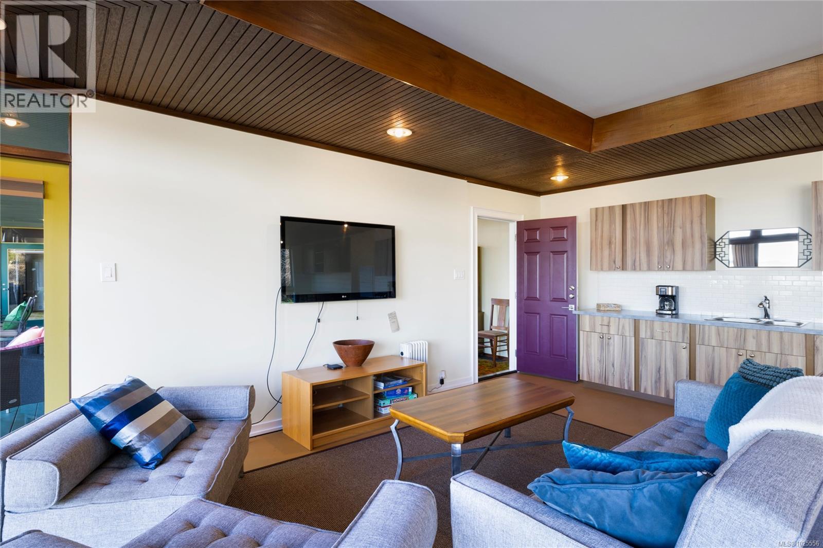 160 Kopina Dr, Bowser