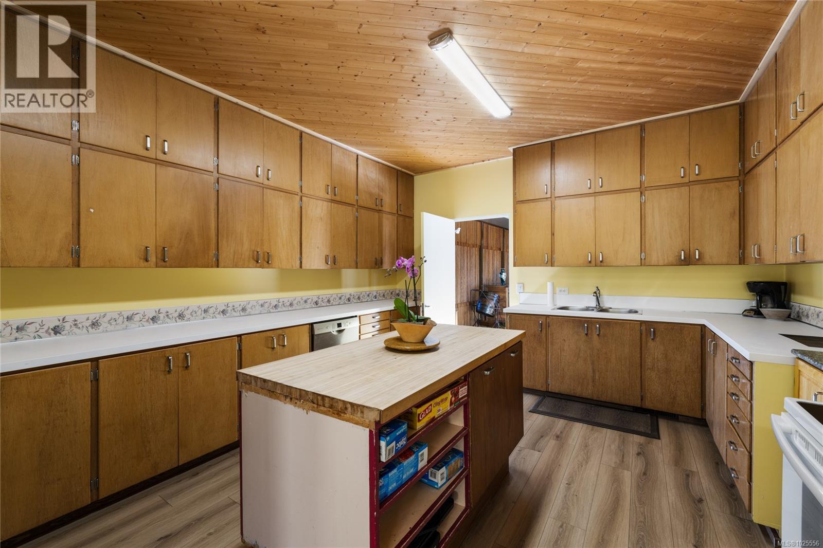 160 Kopina Dr, Bowser