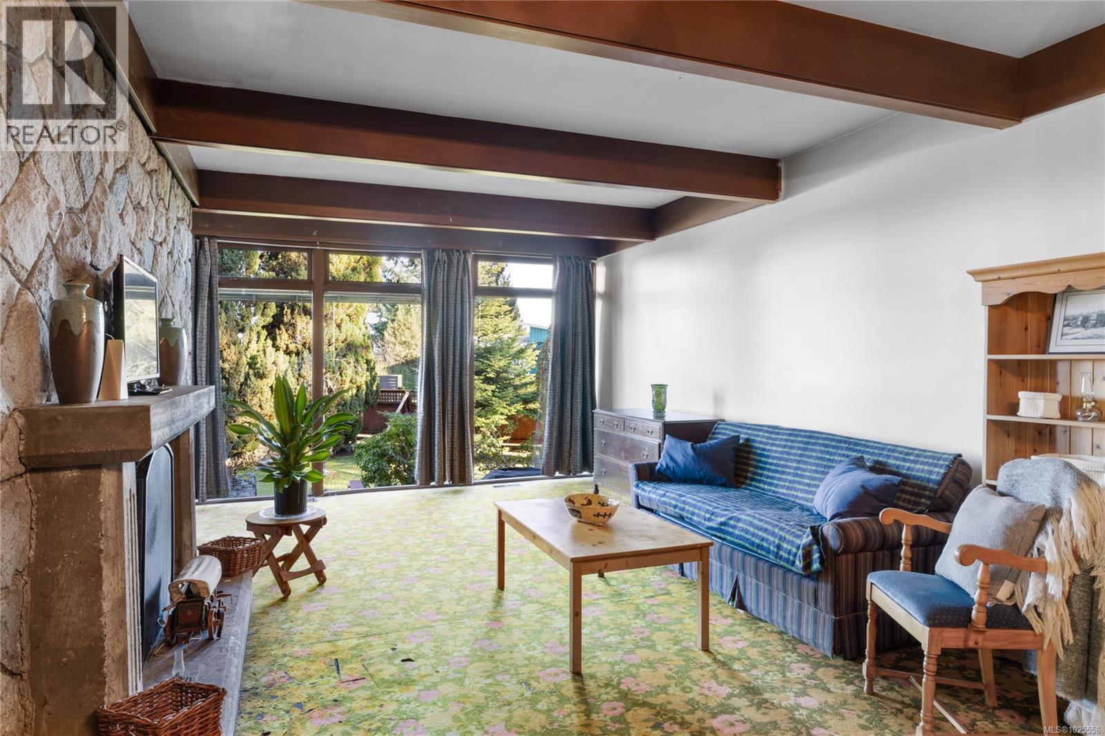 160 Kopina Dr, Bowser