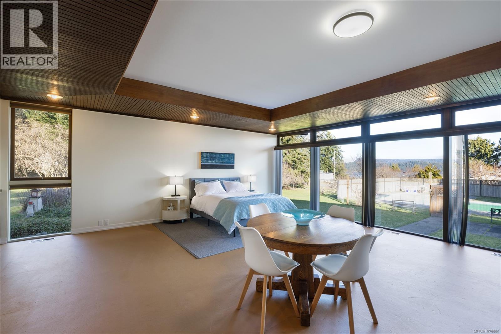 160 Kopina Dr, Bowser