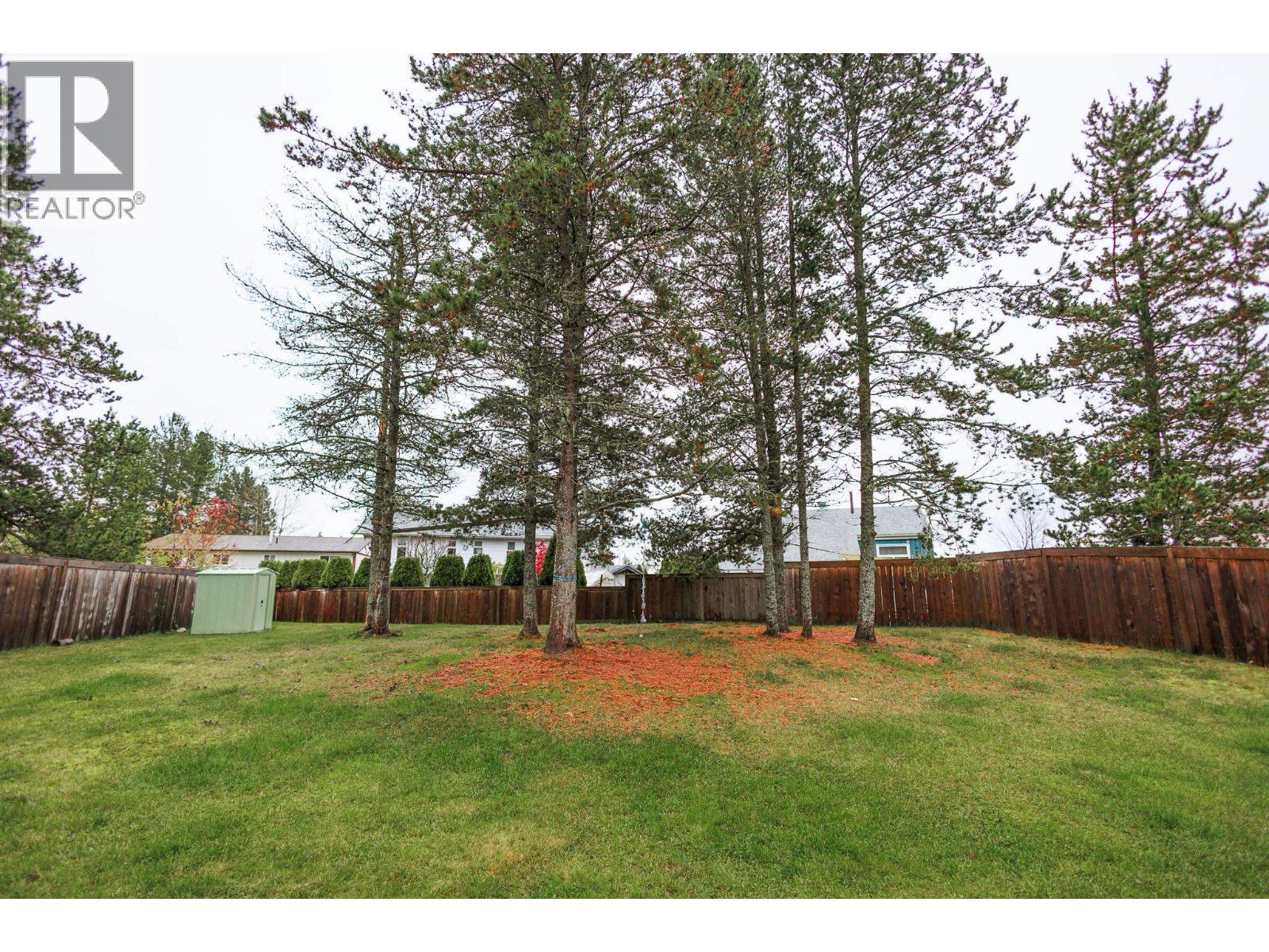 5223 SMITH Avenue, Terrace