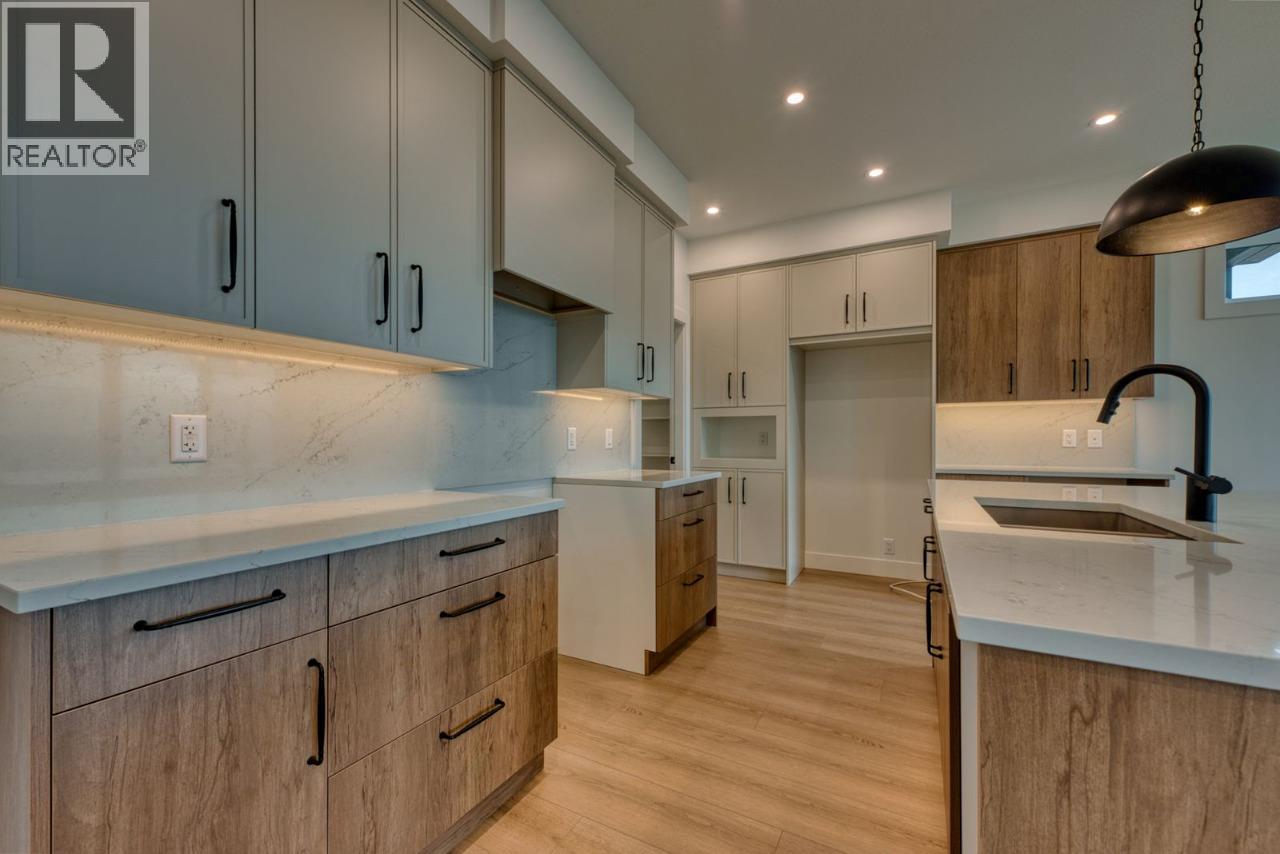  1080 Hewetson Avenue, Kelowna