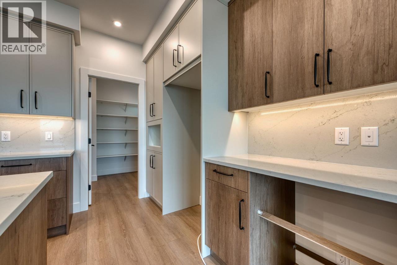  1080 Hewetson Avenue, Kelowna