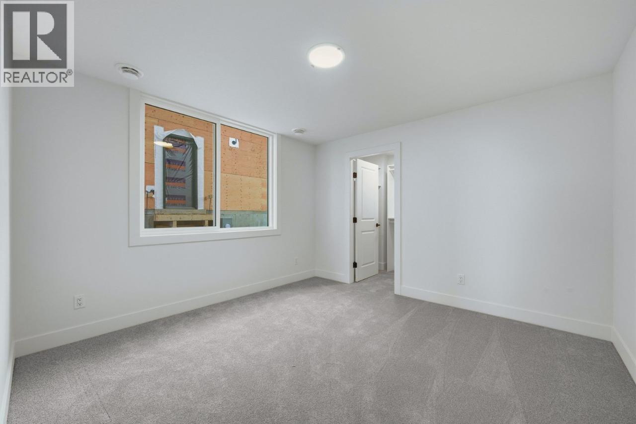  1080 Hewetson Avenue, Kelowna