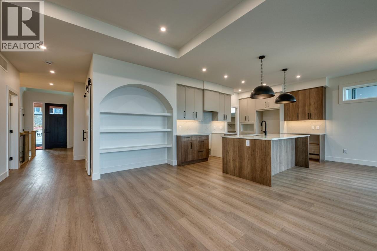  1080 Hewetson Avenue, Kelowna