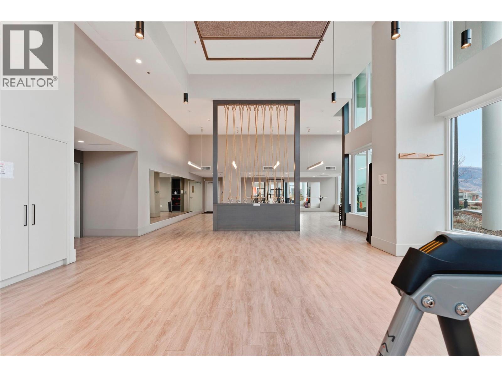 2602 1191 Sunset Drive, Kelowna