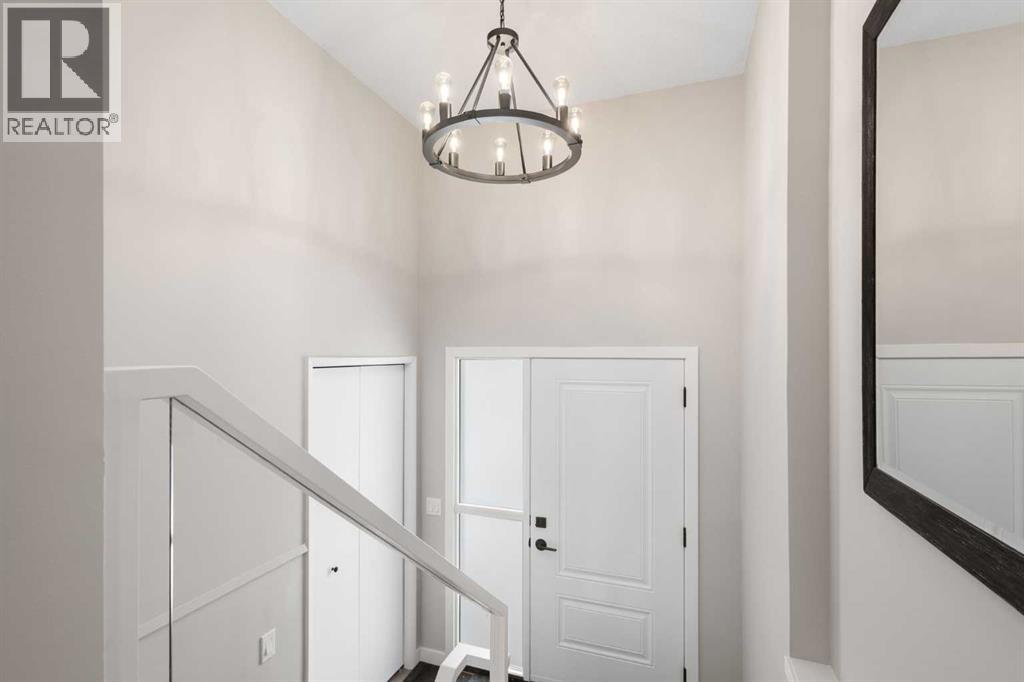 Single Family House Bi-level for Sale in  Silver Brook Road NW Silver Springs Calgary 