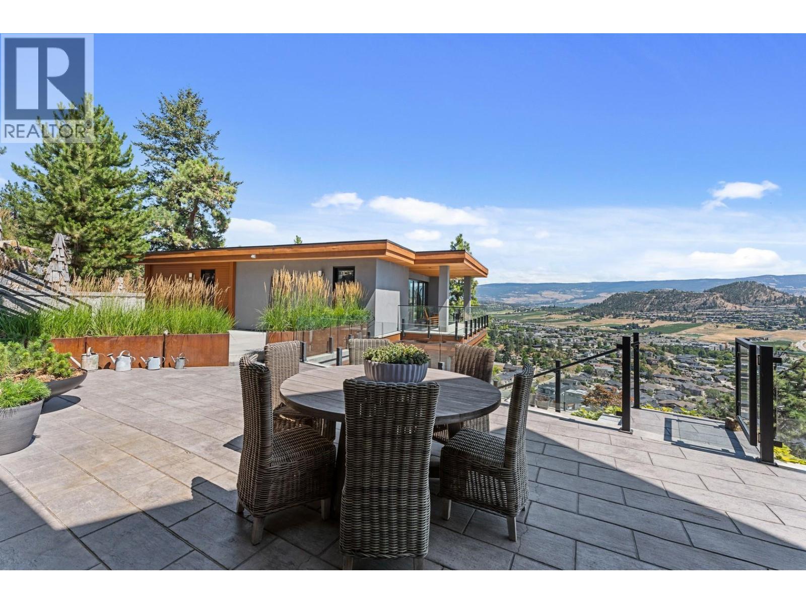  733 Forestridge Lane, Kelowna