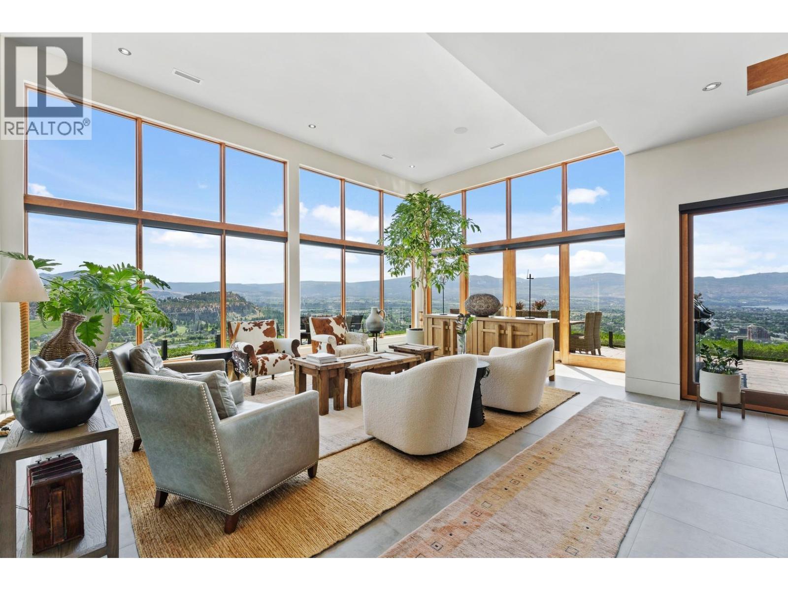  733 Forestridge Lane, Kelowna