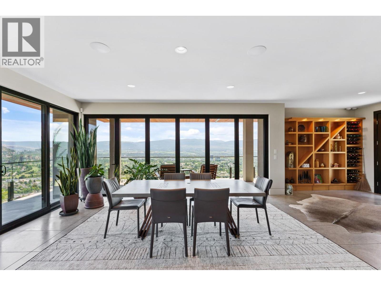  733 Forestridge Lane, Kelowna