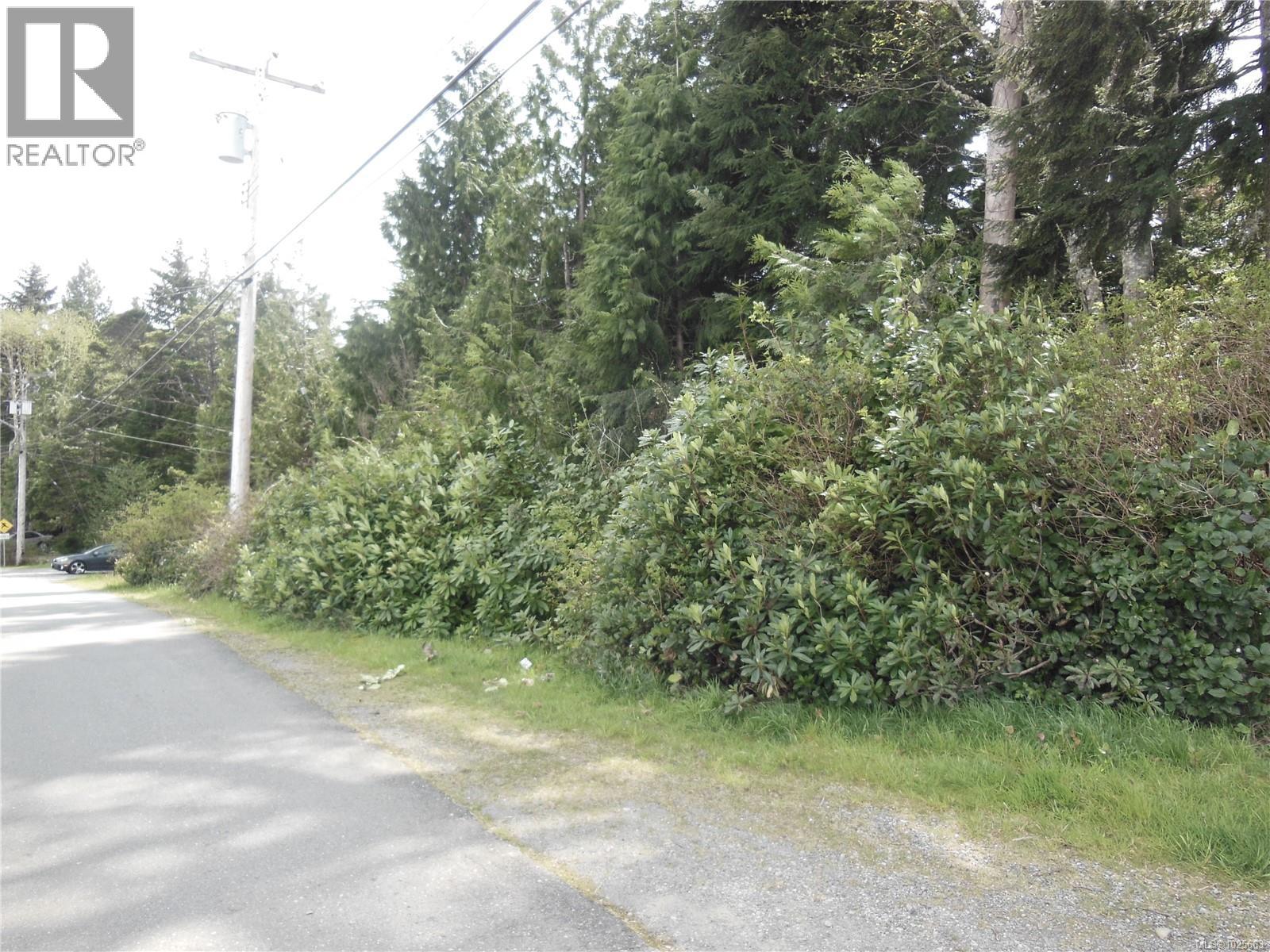 1686 Bay St, Ucluelet