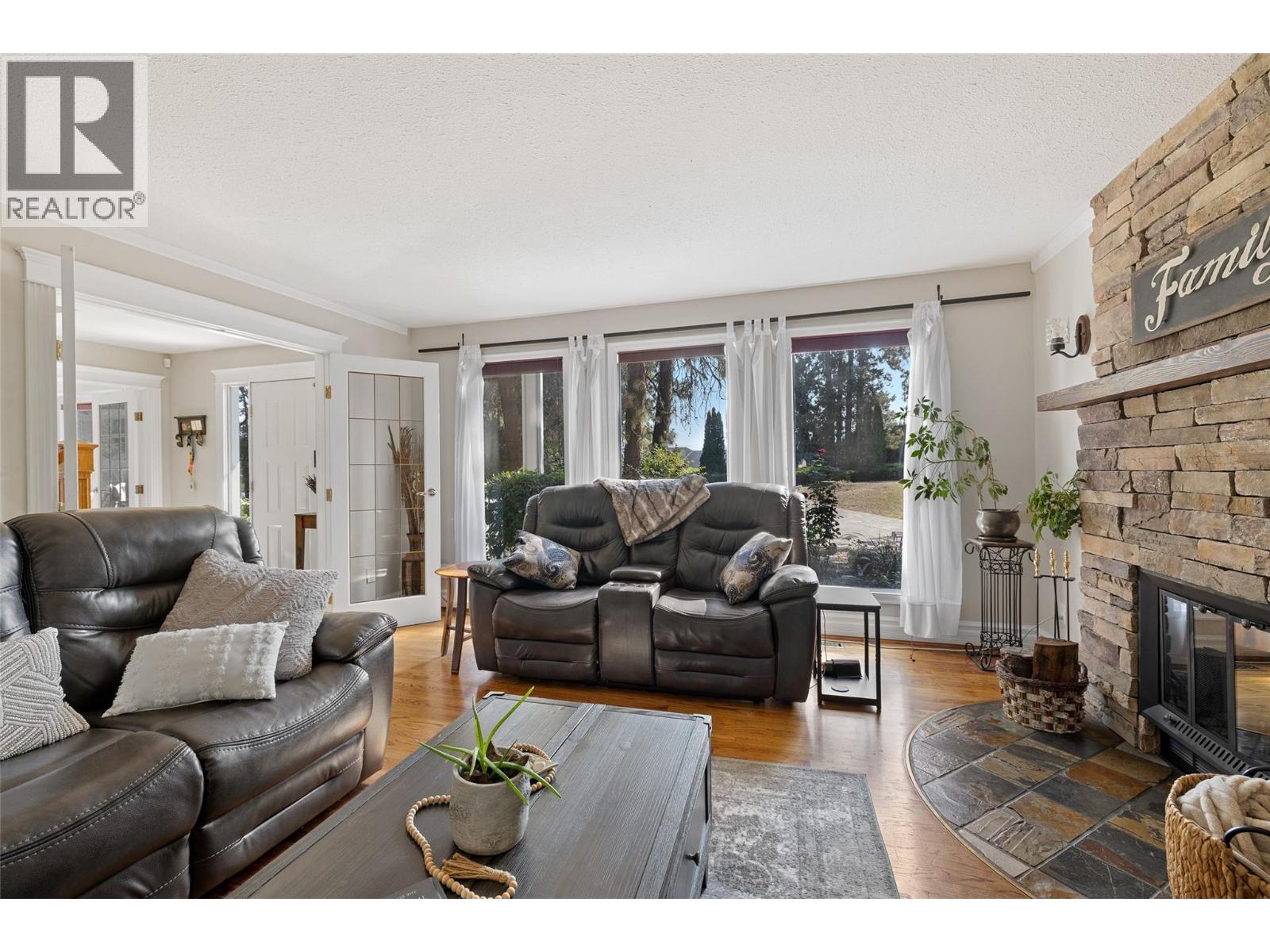 1988 Abel Street, West Kelowna