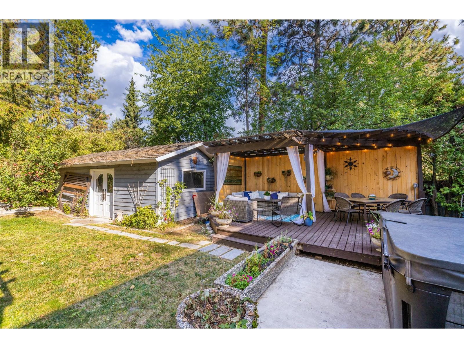 1988 Abel Street, West Kelowna