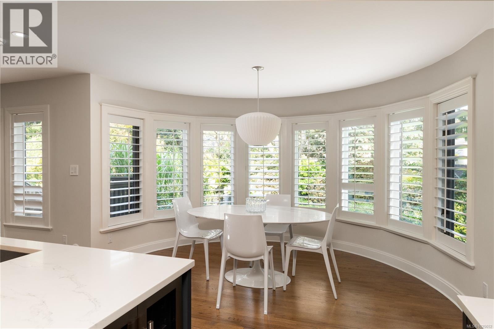  683 Mountjoy Avenue, Oak Bay