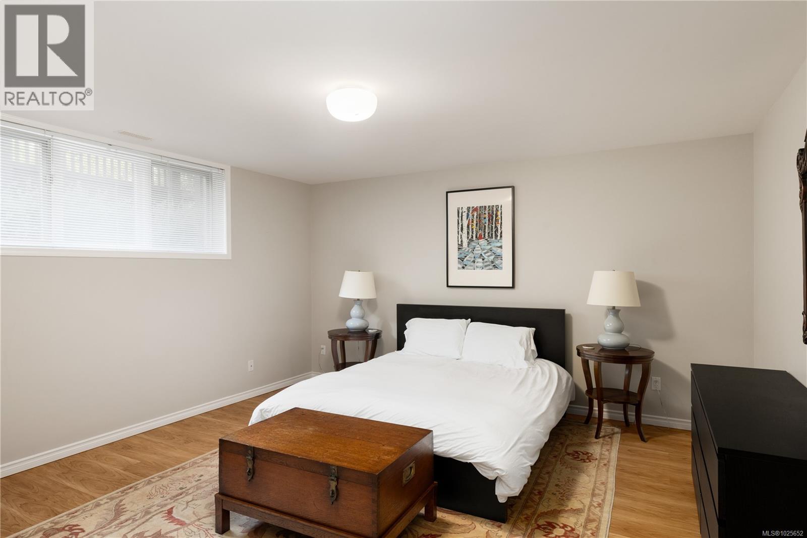  683 Mountjoy Avenue, Oak Bay