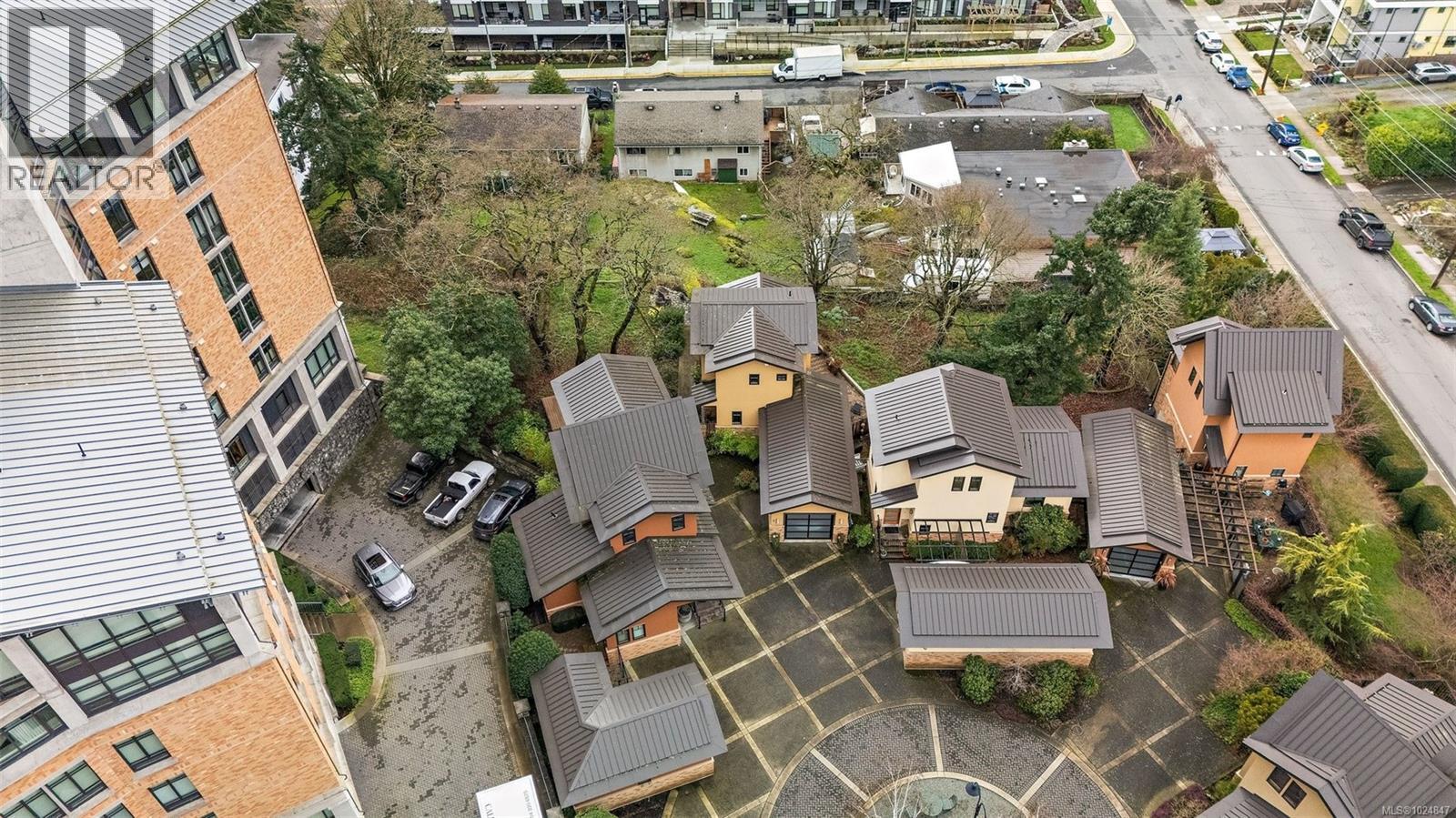 3 849 Dunsmuir Rd, Esquimalt