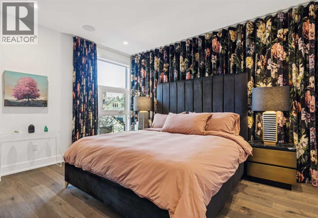 Single Family House for Sale in  A Street SW Parkhill Calgary 