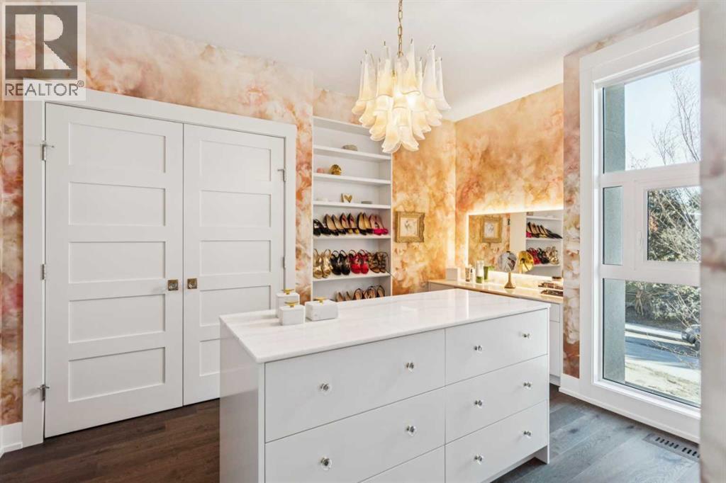 Single Family House for Sale in  A Street SW Parkhill Calgary 