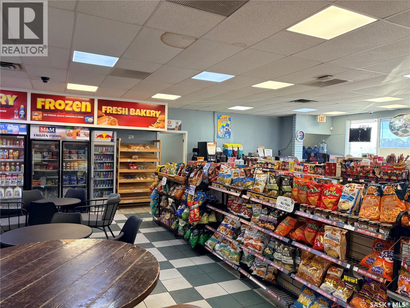 330 Silverwood ROAD - Photo 4 of 23, Saskatoon, Saskatchewan