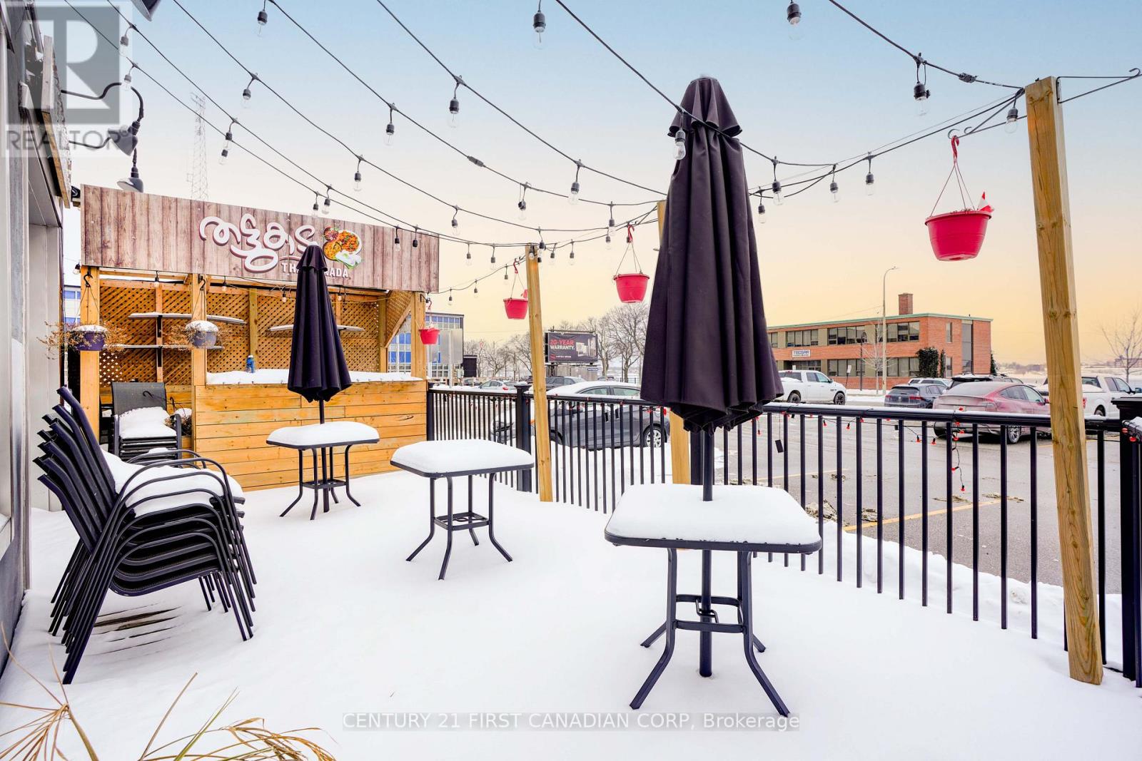 UNIT A - 117 CHRISTINA STREET N Property Photo