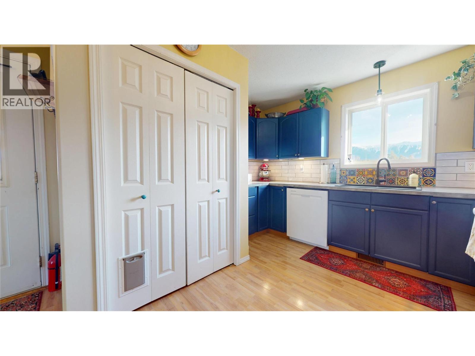 4651 Willow Road, Wasa