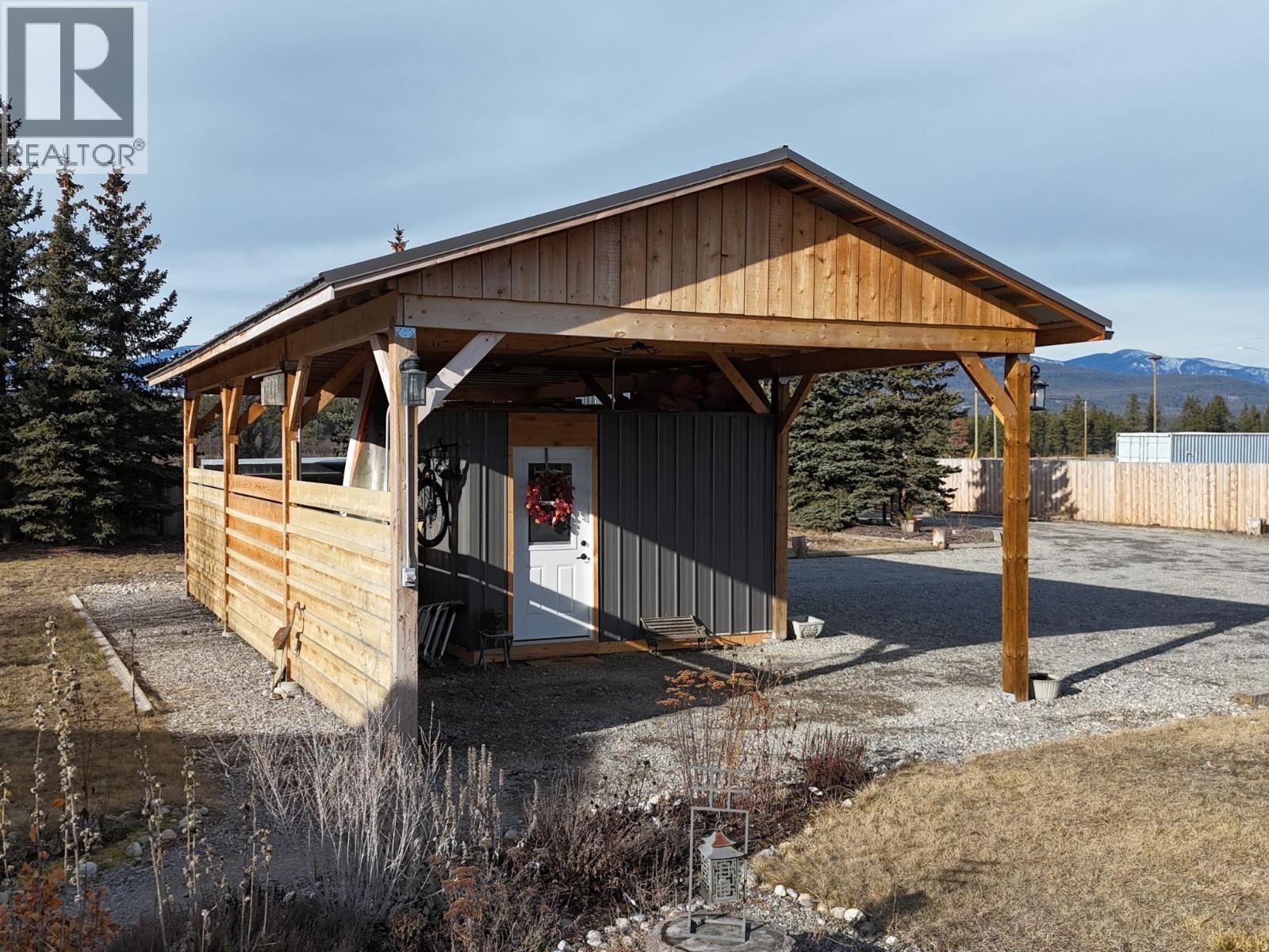 4651 Willow Road, Wasa