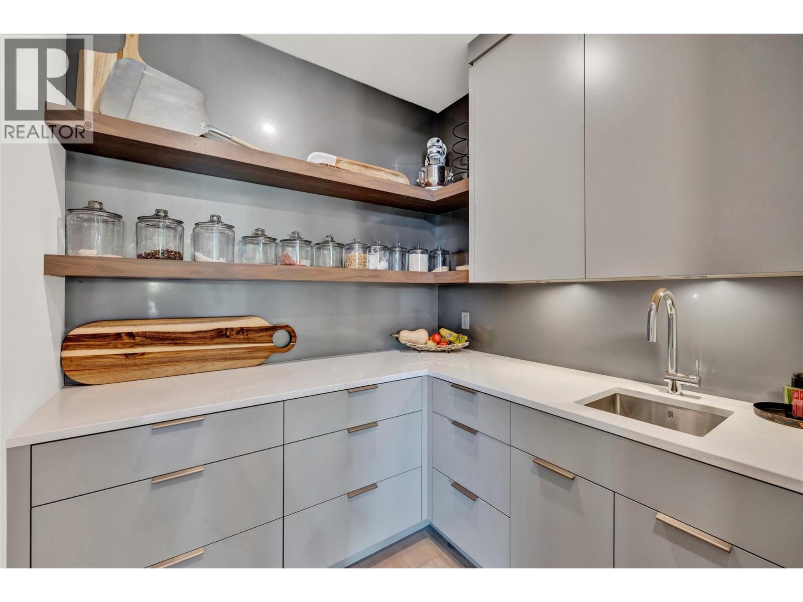 364 Christleton Avenue, Kelowna