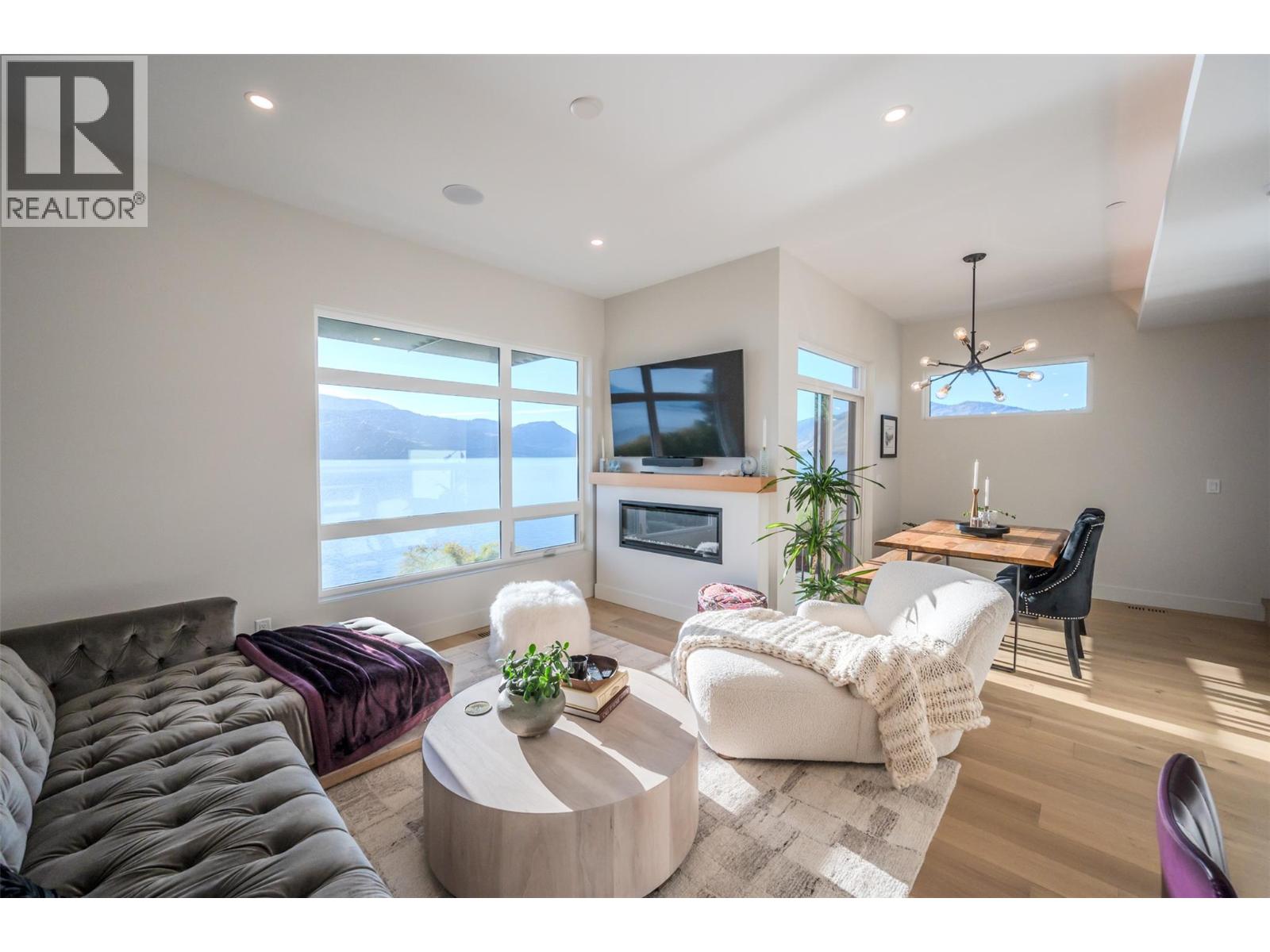 6007 Princess Street, Peachland