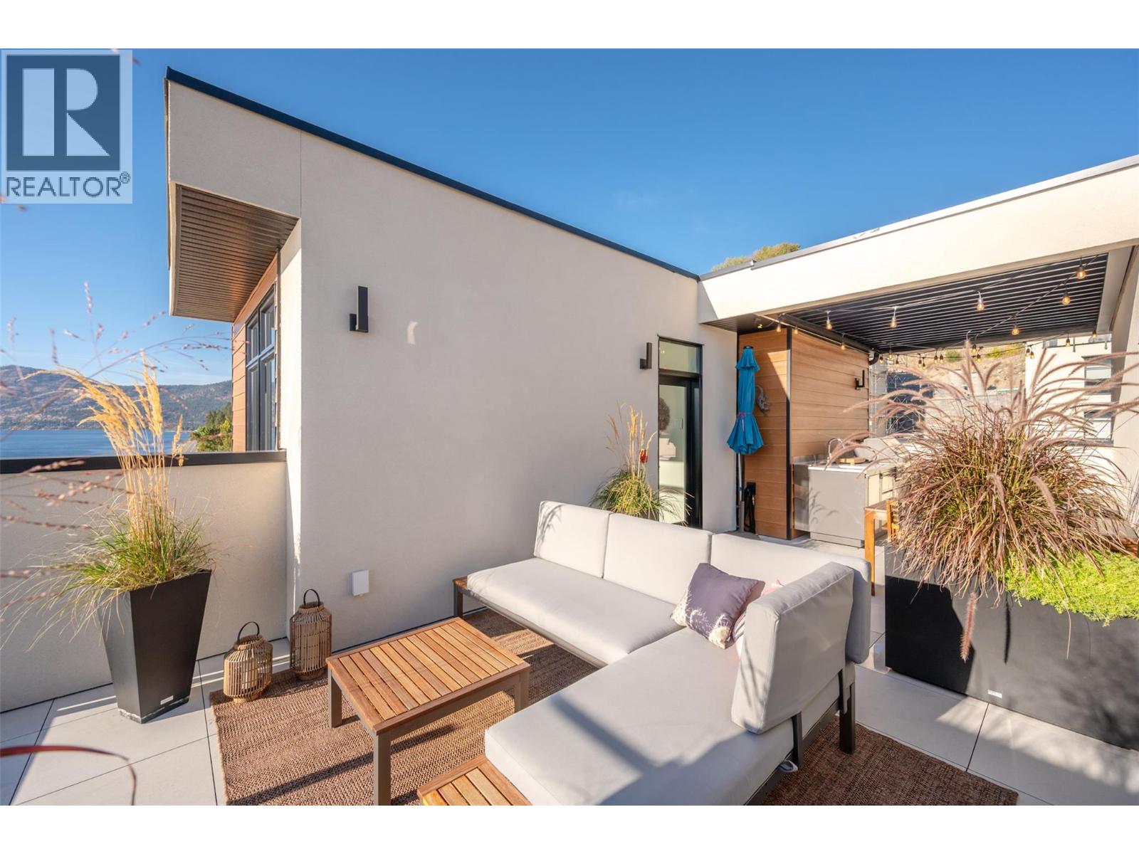 6007 Princess Street, Peachland