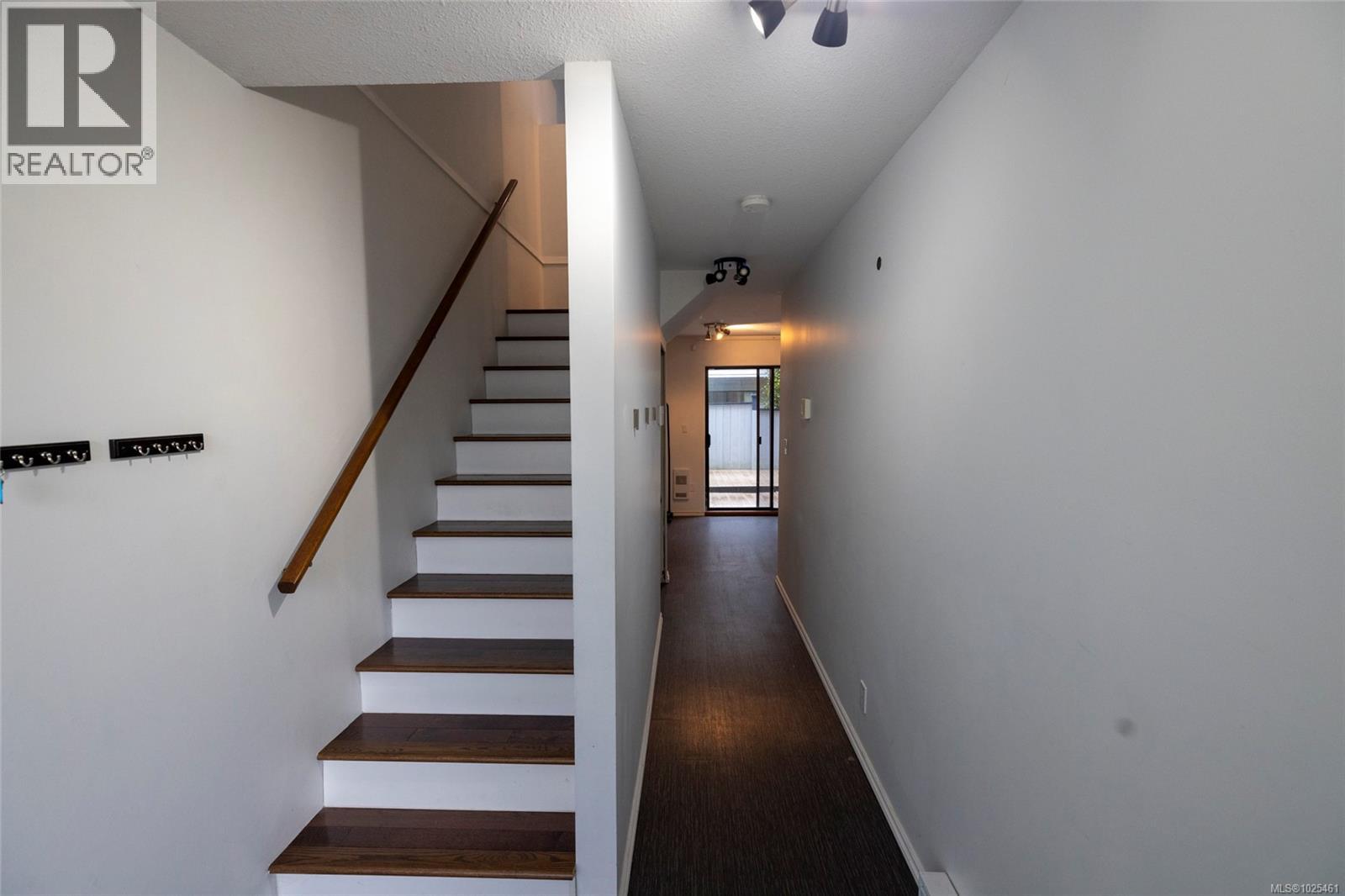 6 8805 Central St, Port Hardy