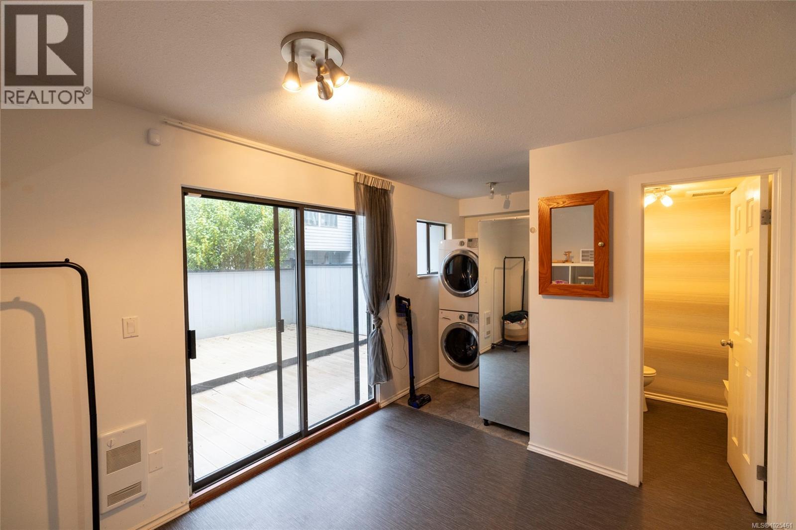 6 8805 Central St, Port Hardy