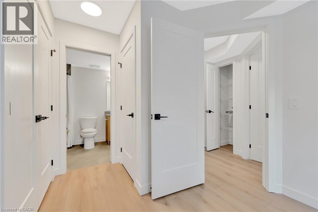 33 MILL Street - 21