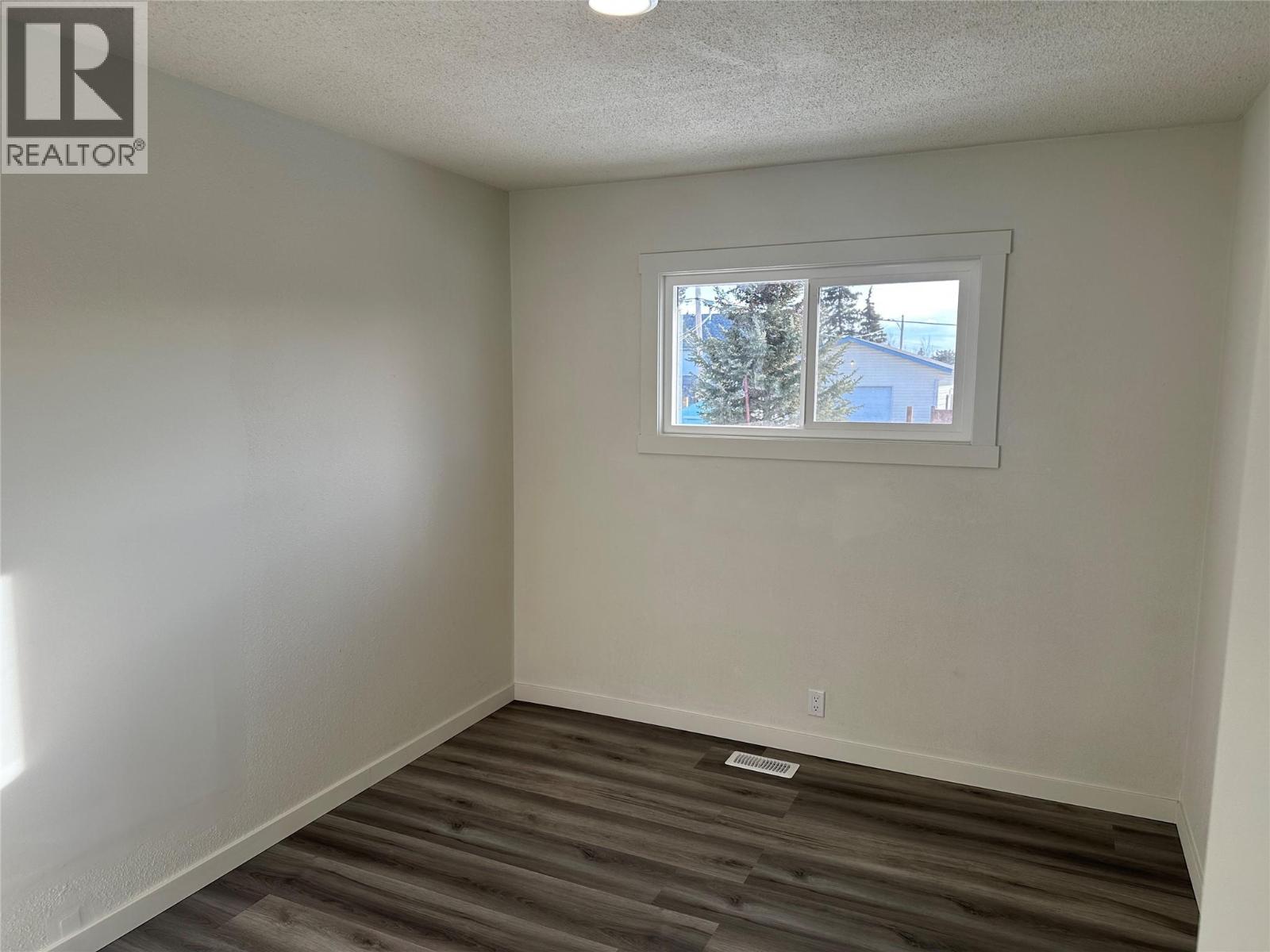 921 91A Avenue, Dawson Creek