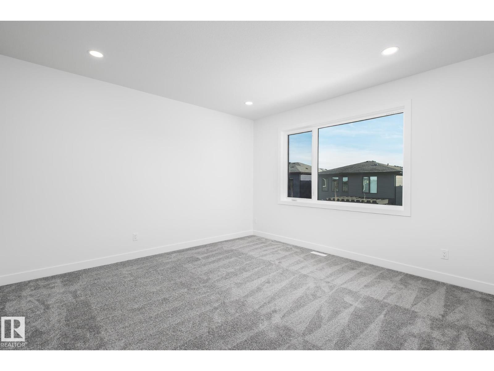 6884 knox loop SW SW, Edmonton