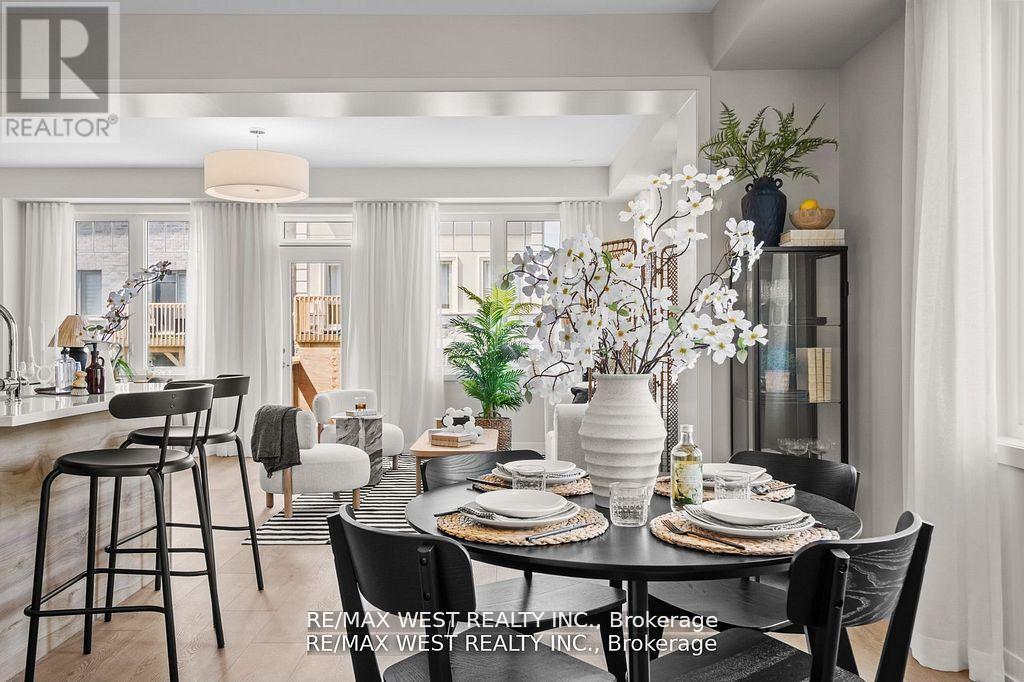 6 ZIIBI WAY - Photo 4 of 19, Clarington (Newcastle), Ontario