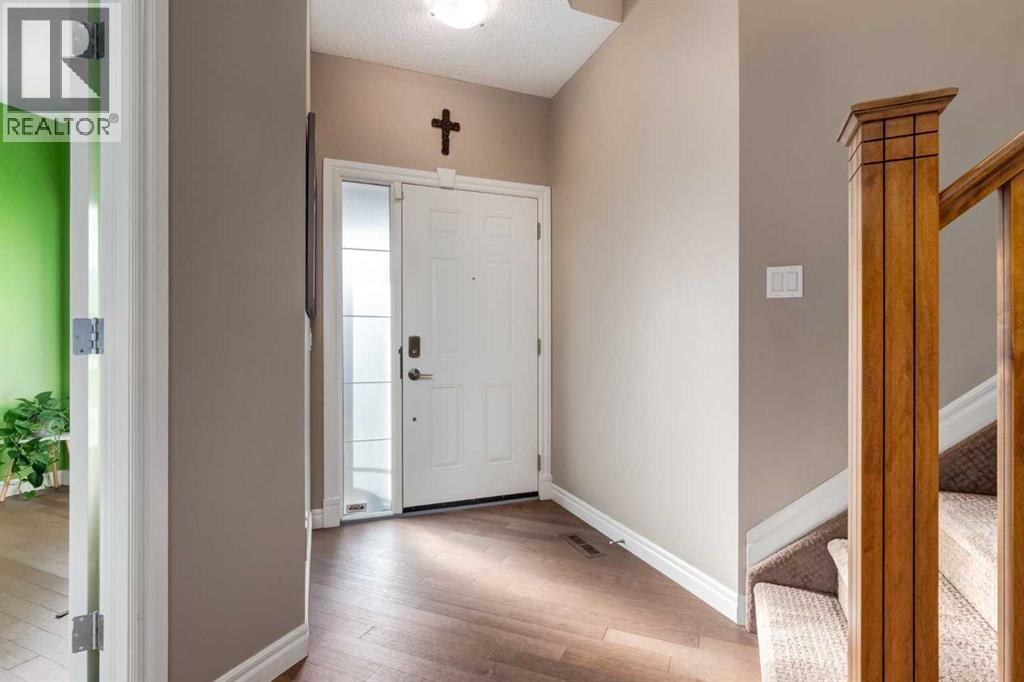 Single Family House for Sale in  Tuscany Glen Park NW Tuscany Calgary 