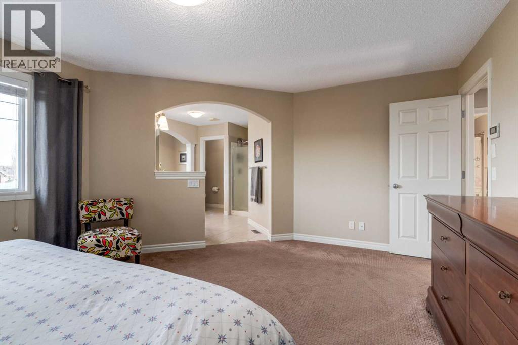 Single Family House for Sale in  Tuscany Glen Park NW Tuscany Calgary 