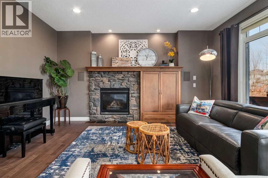 Single Family House for Sale in  Tuscany Glen Park NW Tuscany Calgary 