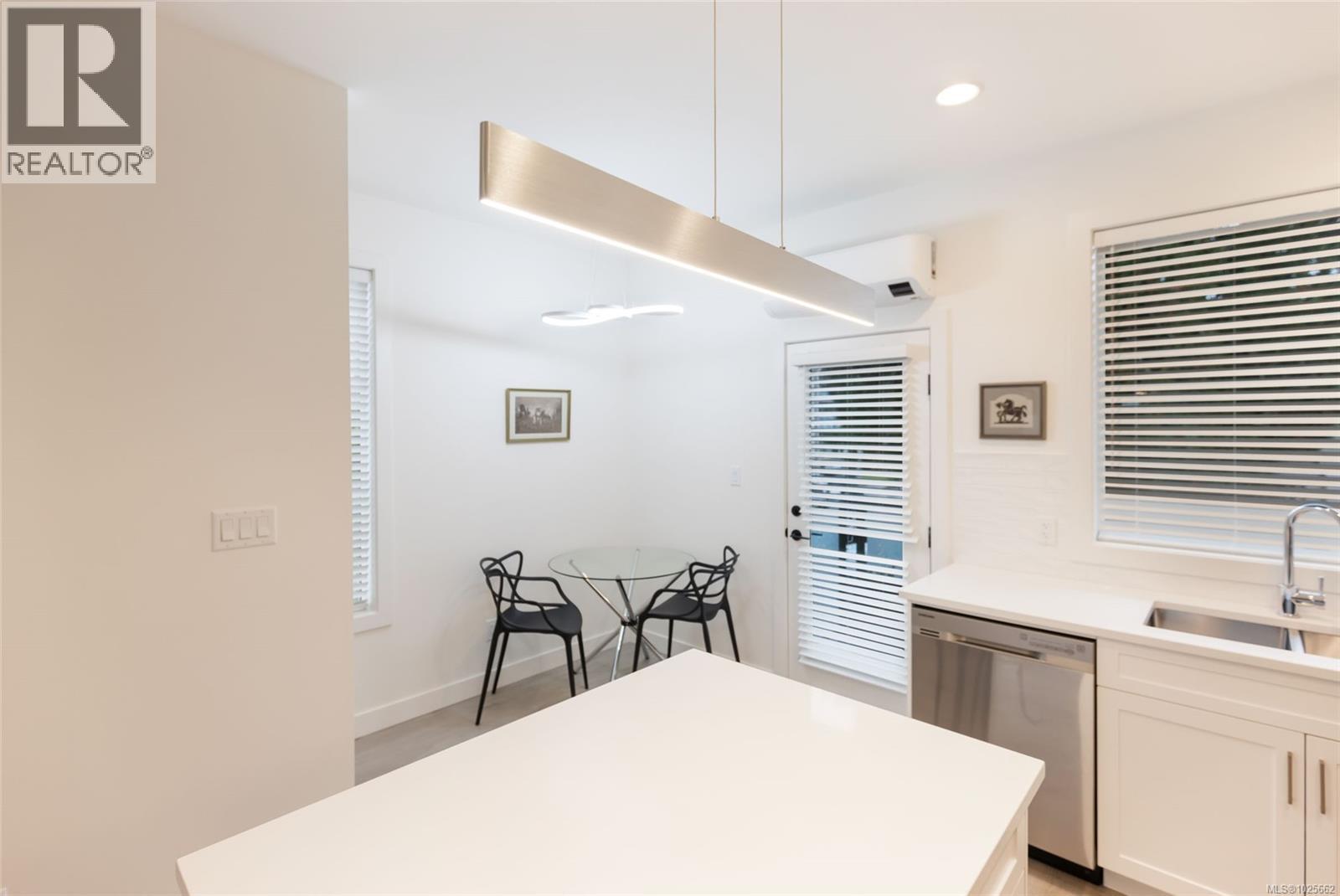 1 545 Jubilee St, Duncan