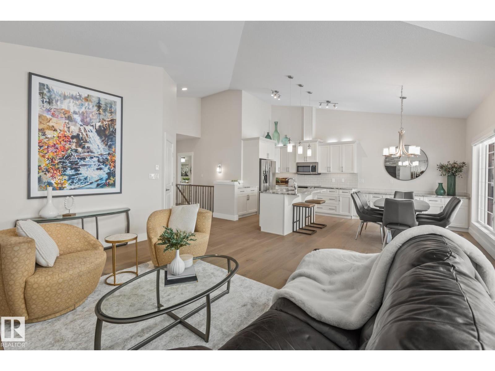 #18 8 LYNX CL, St. Albert