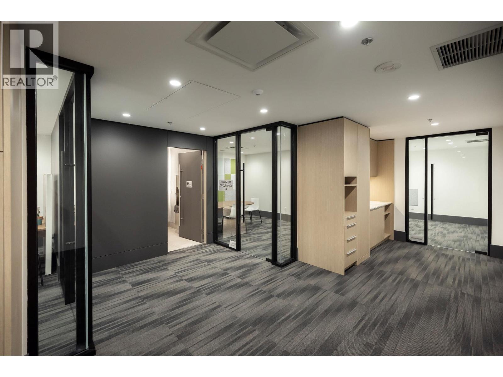 903 1181 Sunset Drive, Kelowna