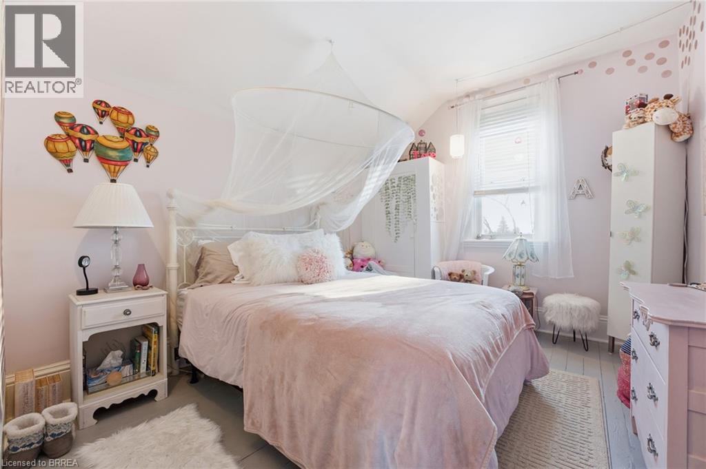 187 SYDENHAM STREET - 19
