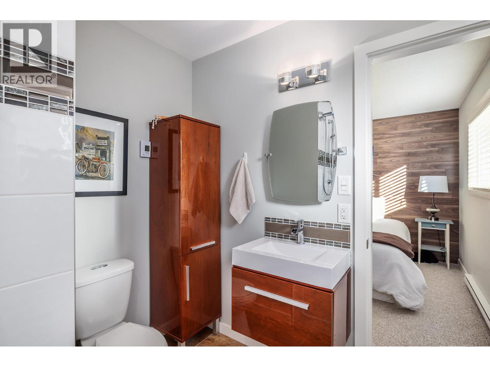  4391 11TH Street, Peachland