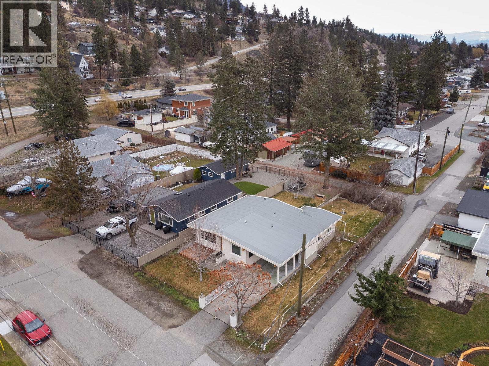  4391 11TH Street, Peachland