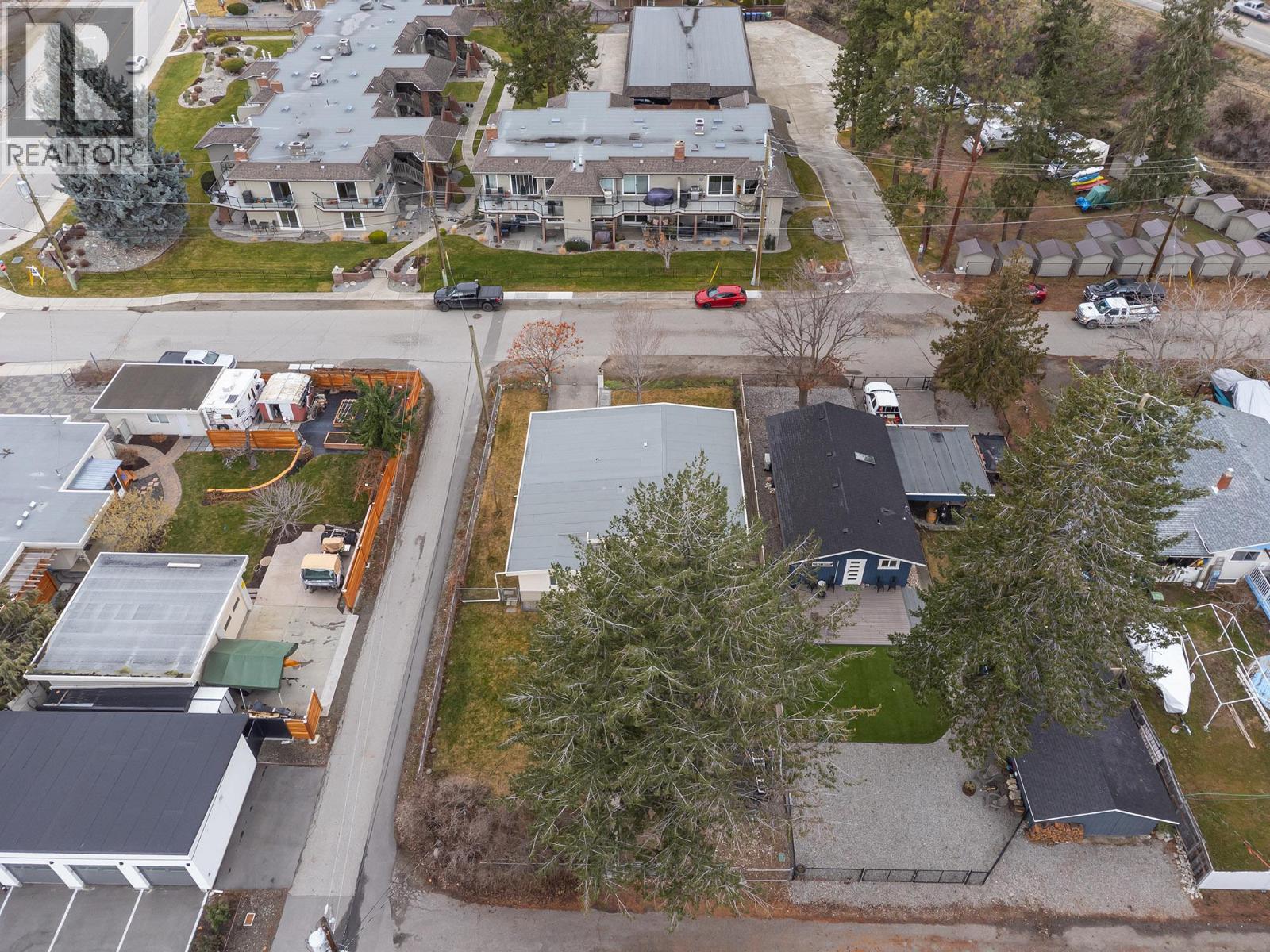  4391 11TH Street, Peachland