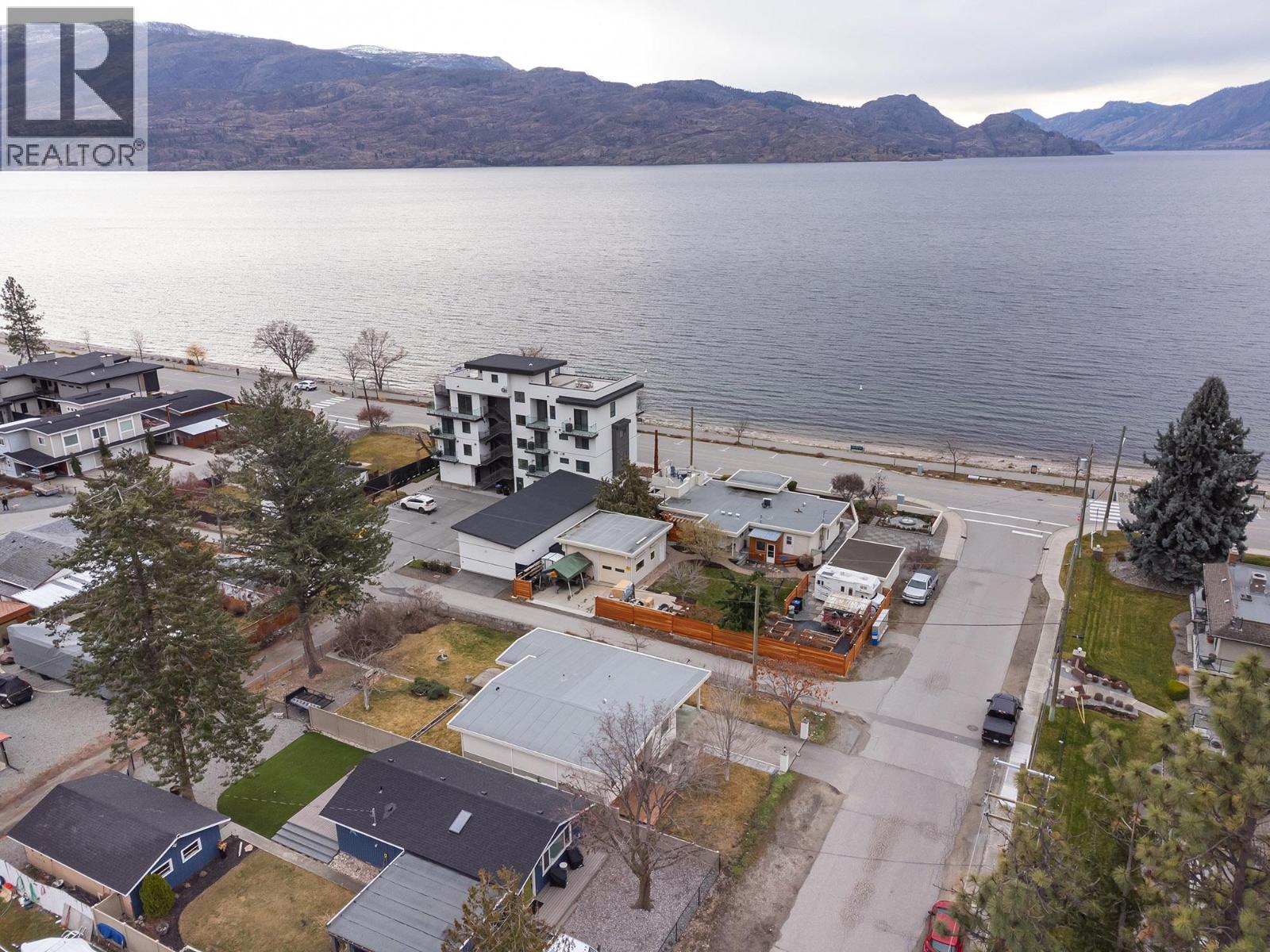  4391 11TH Street, Peachland