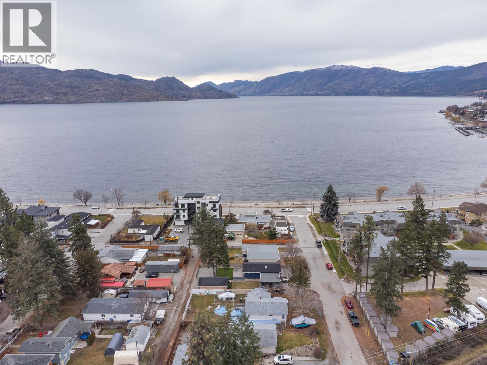  4391 11TH Street, Peachland