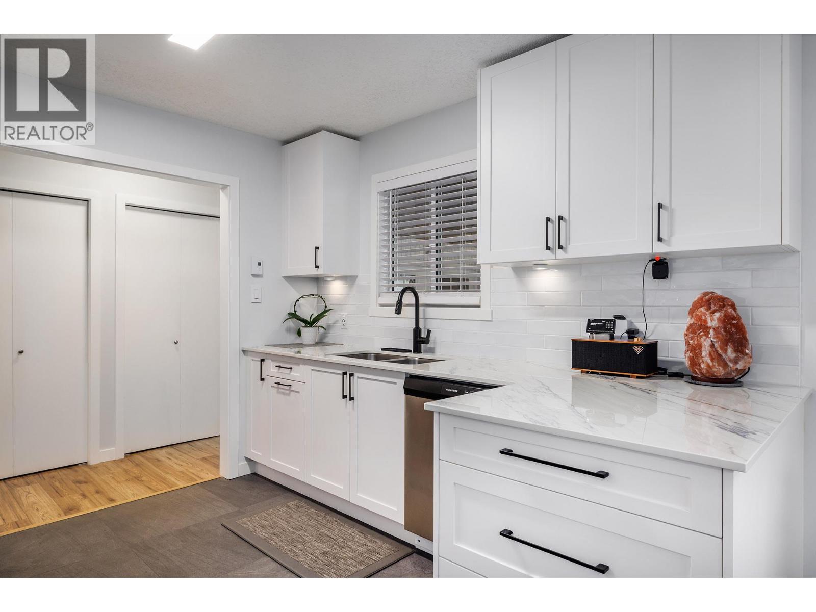  4391 11TH Street, Peachland